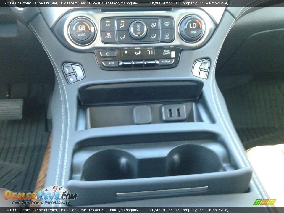 2019 Chevrolet Tahoe Premier Iridescent Pearl Tricoat / Jet Black/Mahogany Photo #16