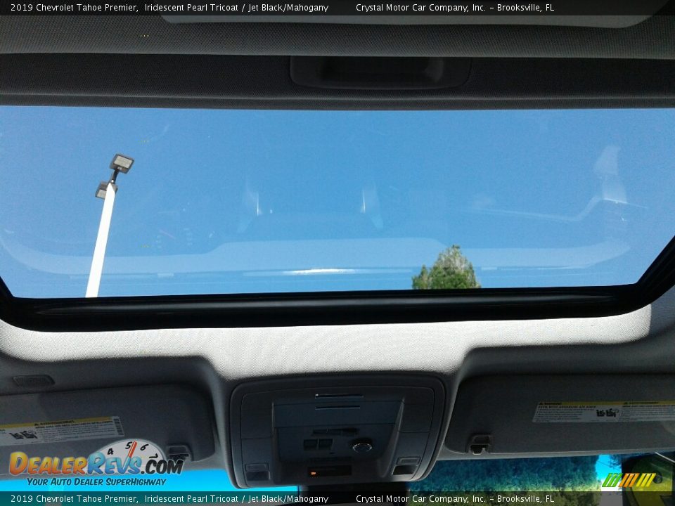 2019 Chevrolet Tahoe Premier Iridescent Pearl Tricoat / Jet Black/Mahogany Photo #17