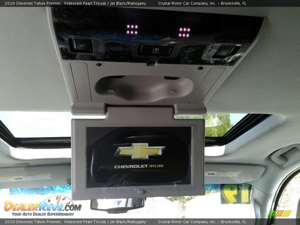 2019 Chevrolet Tahoe Premier Iridescent Pearl Tricoat / Jet Black/Mahogany Photo #18