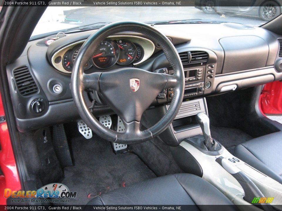 Dashboard of 2004 Porsche 911 GT3 Photo #6