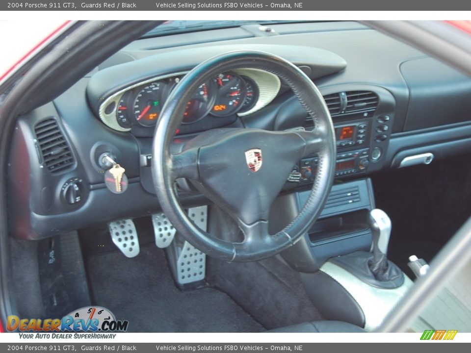 Dashboard of 2004 Porsche 911 GT3 Photo #8