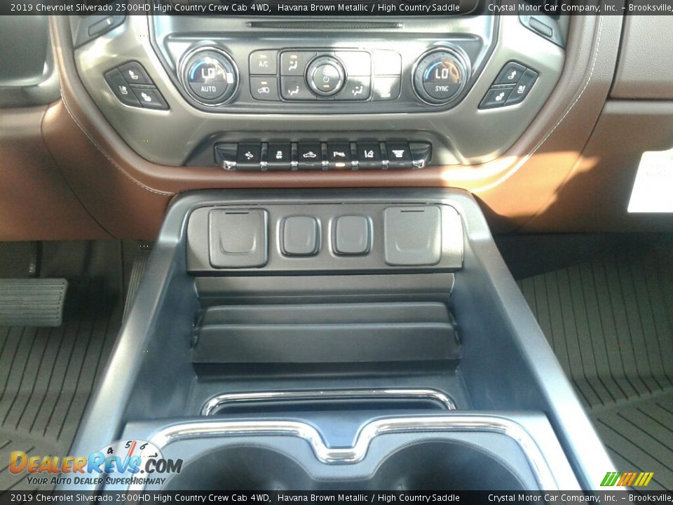 2019 Chevrolet Silverado 2500HD High Country Crew Cab 4WD Havana Brown Metallic / High Country Saddle Photo #16