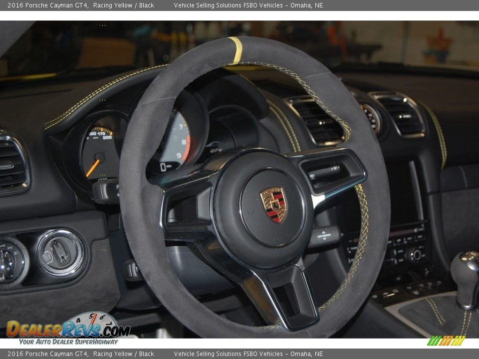 2016 Porsche Cayman GT4 Steering Wheel Photo #11
