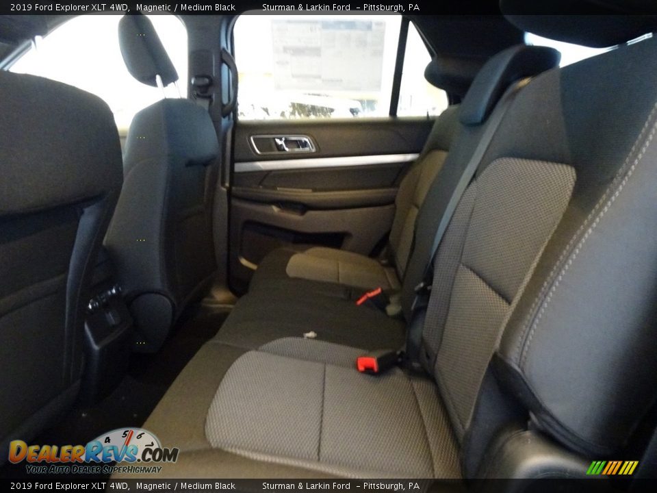 2019 Ford Explorer XLT 4WD Magnetic / Medium Black Photo #7