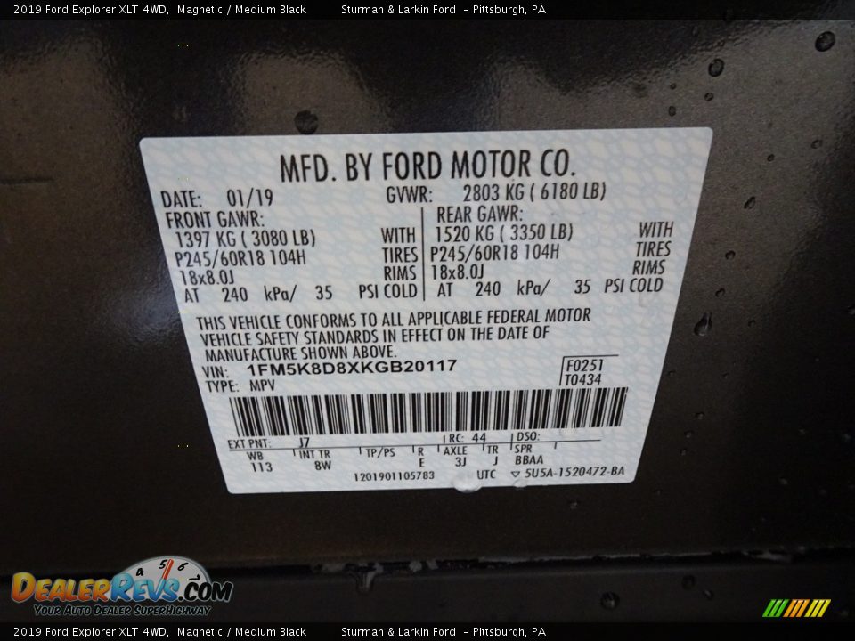 2019 Ford Explorer XLT 4WD Magnetic / Medium Black Photo #11