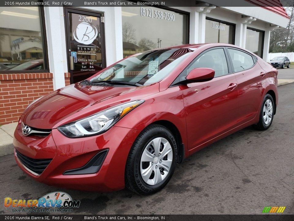 2016 Hyundai Elantra SE Red / Gray Photo #2