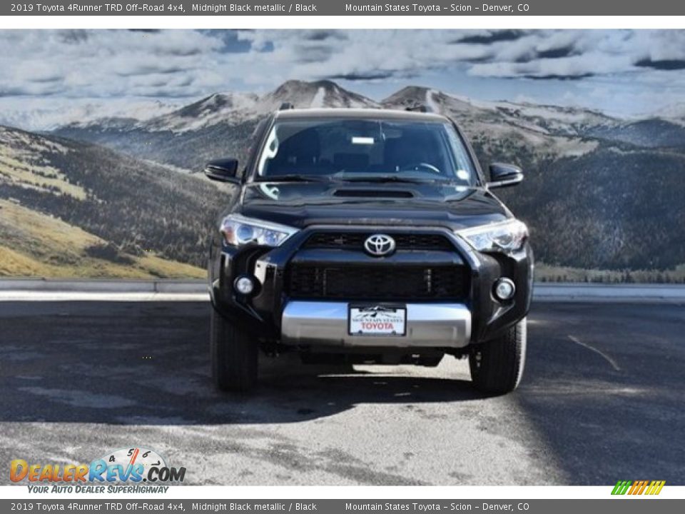 2019 Toyota 4Runner TRD Off-Road 4x4 Midnight Black metallic / Black Photo #2