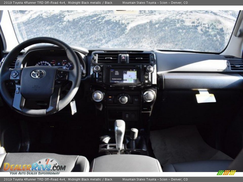 2019 Toyota 4Runner TRD Off-Road 4x4 Midnight Black metallic / Black Photo #8