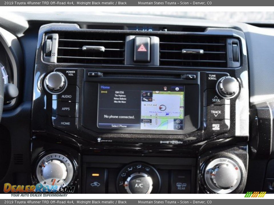 2019 Toyota 4Runner TRD Off-Road 4x4 Midnight Black metallic / Black Photo #10
