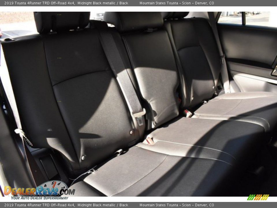 2019 Toyota 4Runner TRD Off-Road 4x4 Midnight Black metallic / Black Photo #19