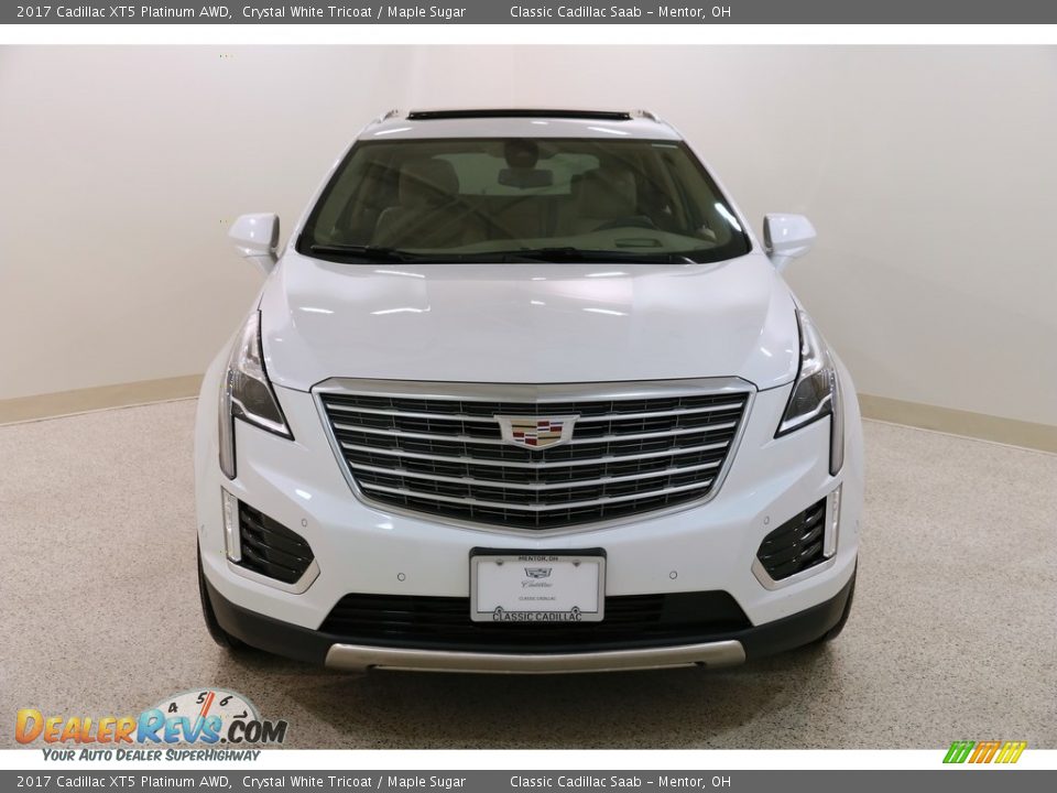 2017 Cadillac XT5 Platinum AWD Crystal White Tricoat / Maple Sugar Photo #2