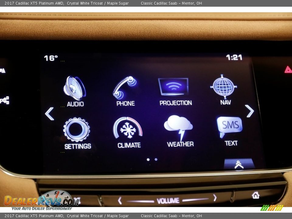 Controls of 2017 Cadillac XT5 Platinum AWD Photo #11