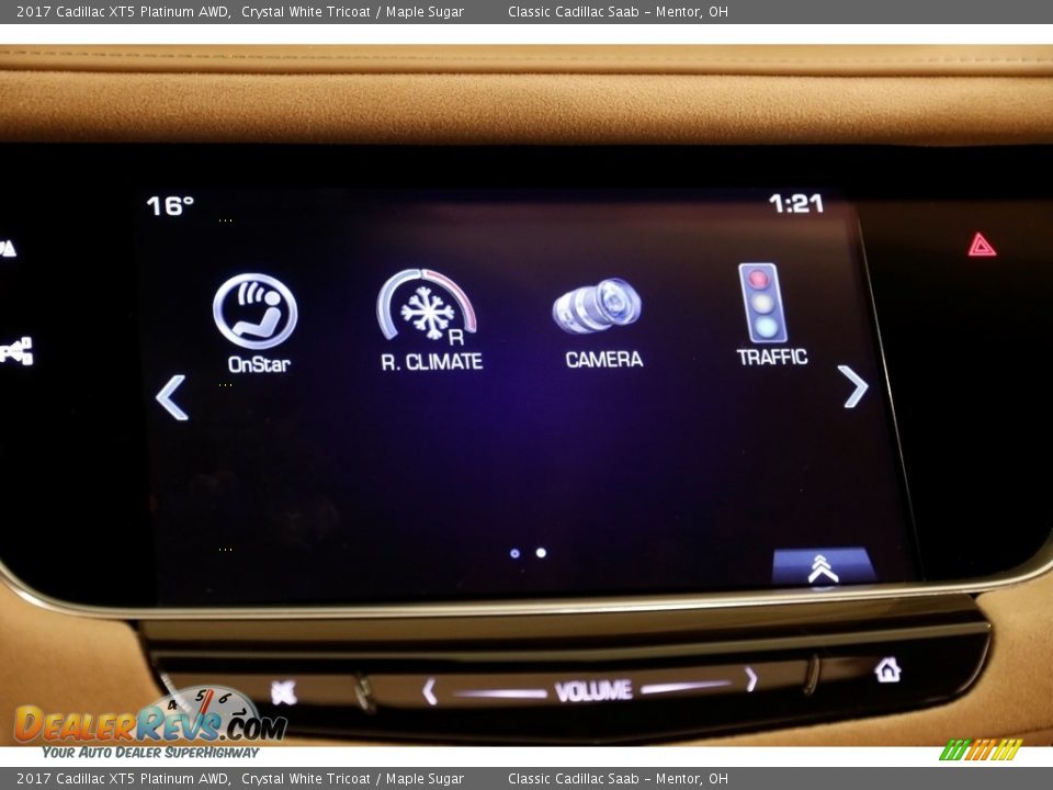 Controls of 2017 Cadillac XT5 Platinum AWD Photo #12