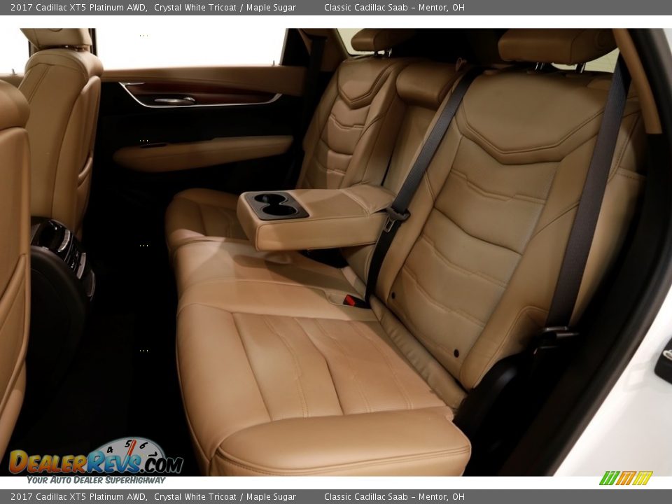 2017 Cadillac XT5 Platinum AWD Crystal White Tricoat / Maple Sugar Photo #21
