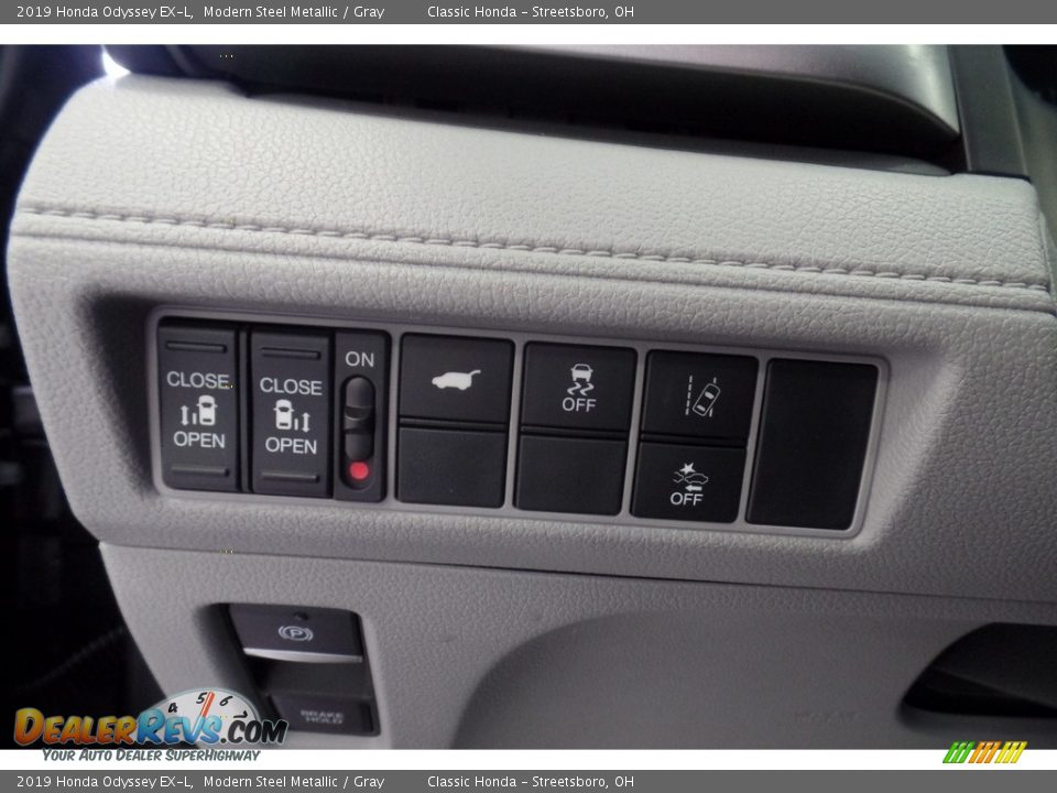2019 Honda Odyssey EX-L Modern Steel Metallic / Gray Photo #11