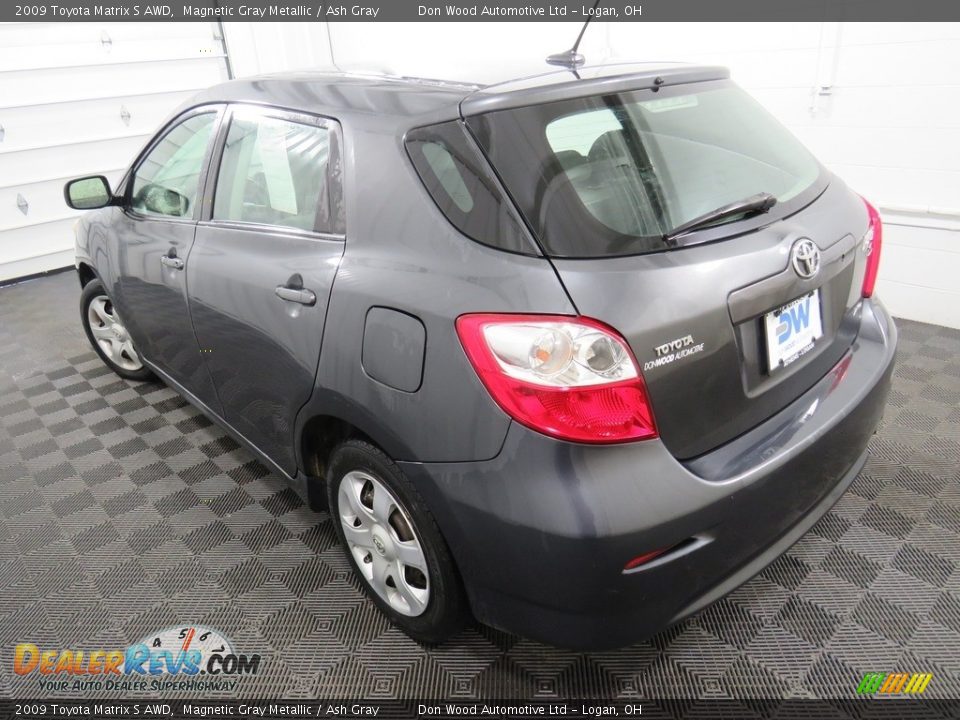 2009 Toyota Matrix S AWD Magnetic Gray Metallic / Ash Gray Photo #9