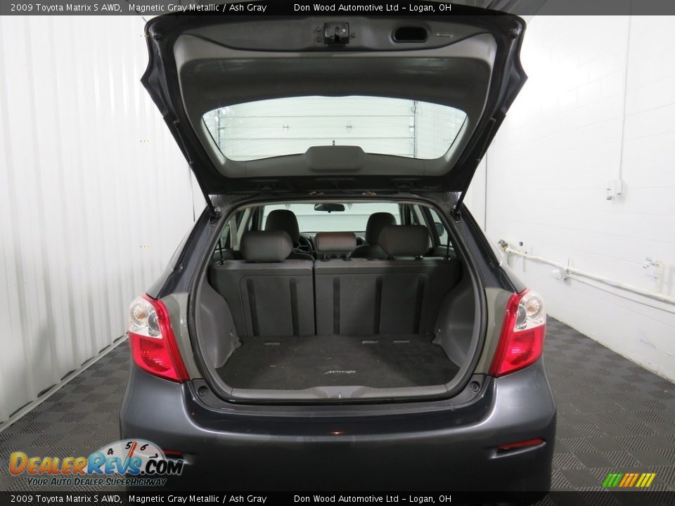 2009 Toyota Matrix S AWD Magnetic Gray Metallic / Ash Gray Photo #11