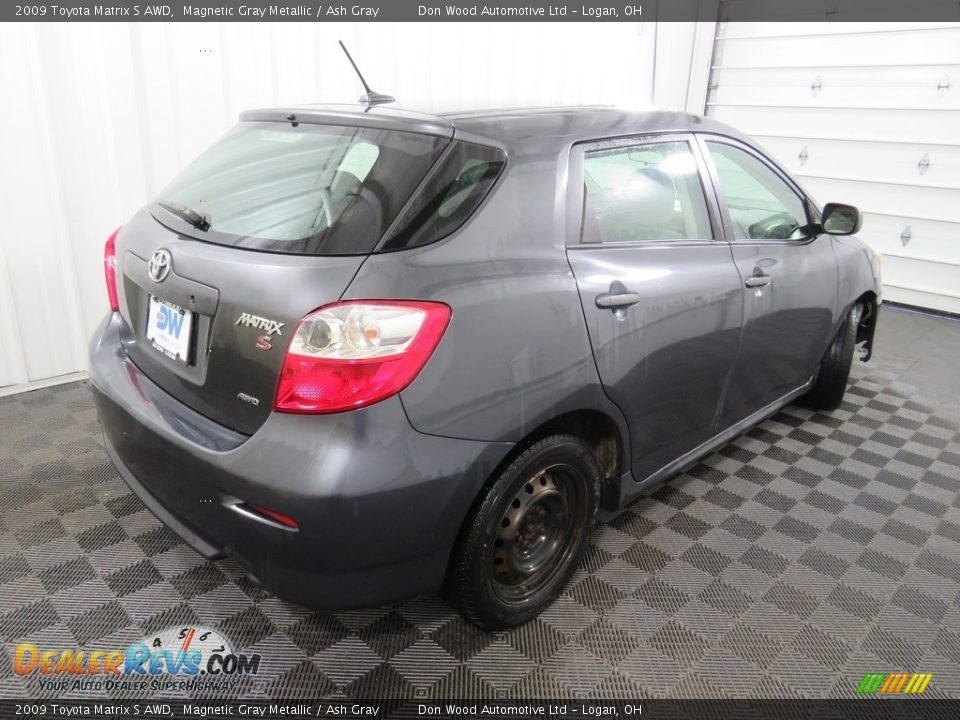 2009 Toyota Matrix S AWD Magnetic Gray Metallic / Ash Gray Photo #14