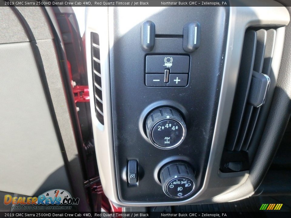 2019 GMC Sierra 2500HD Denali Crew Cab 4WD Red Quartz Tintcoat / Jet Black Photo #14