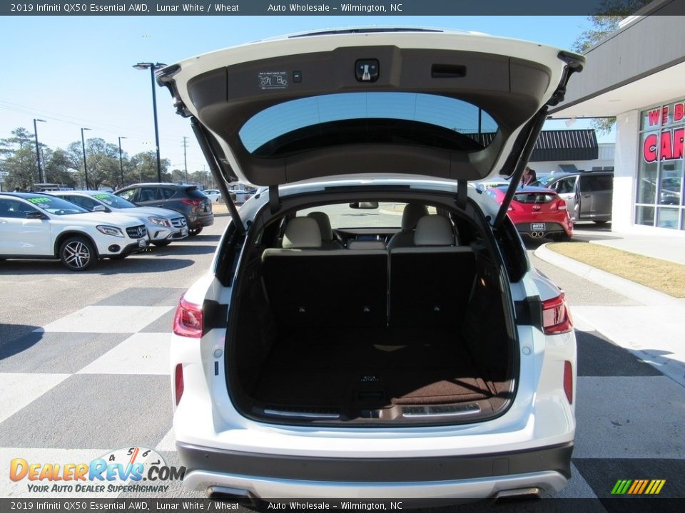 2019 Infiniti QX50 Essential AWD Lunar White / Wheat Photo #5