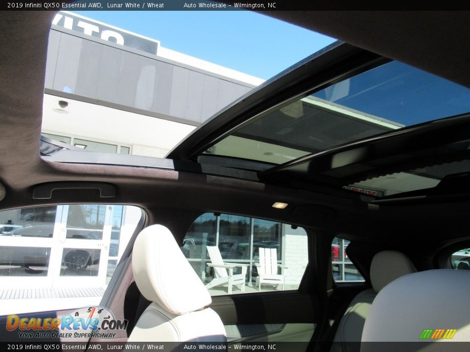 2019 Infiniti QX50 Essential AWD Lunar White / Wheat Photo #11
