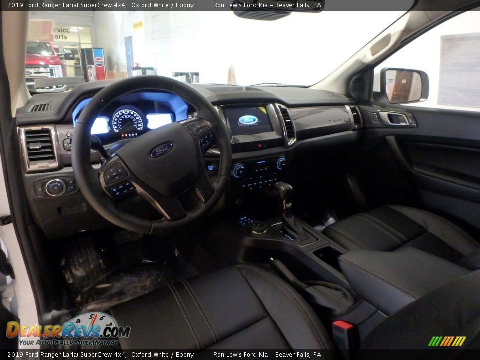 Dashboard of 2019 Ford Ranger Lariat SuperCrew 4x4 Photo #8