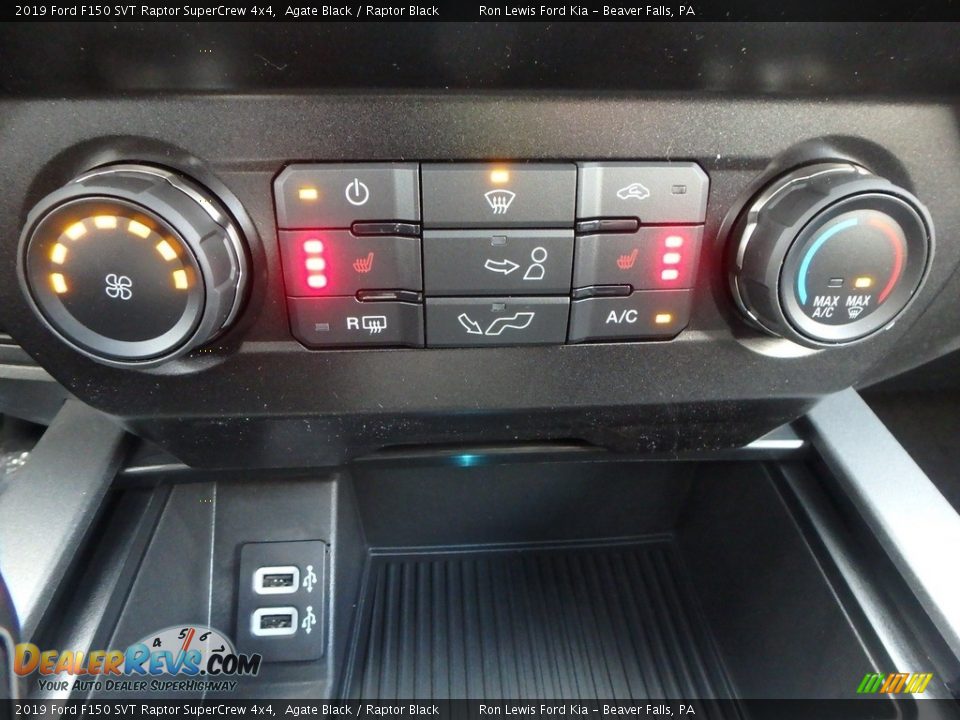 Controls of 2019 Ford F150 SVT Raptor SuperCrew 4x4 Photo #19