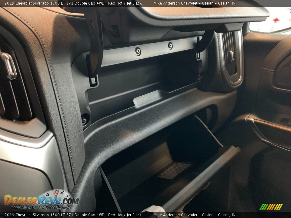 2019 Chevrolet Silverado 1500 LT Z71 Double Cab 4WD Red Hot / Jet Black Photo #18