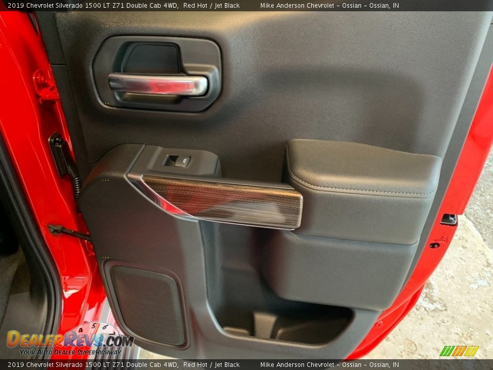 2019 Chevrolet Silverado 1500 LT Z71 Double Cab 4WD Red Hot / Jet Black Photo #31