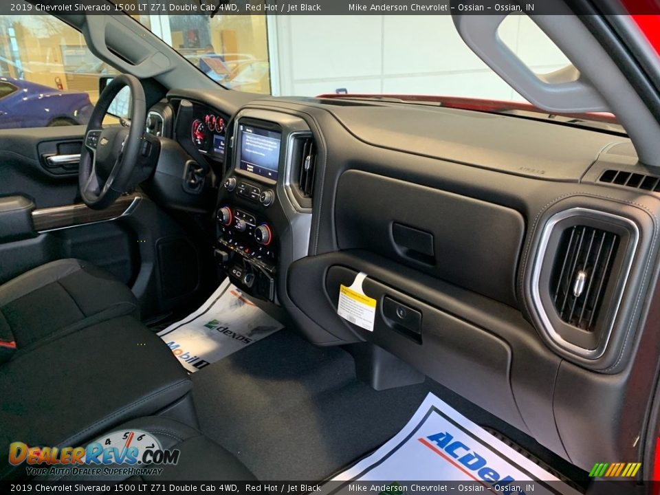 2019 Chevrolet Silverado 1500 LT Z71 Double Cab 4WD Red Hot / Jet Black Photo #36