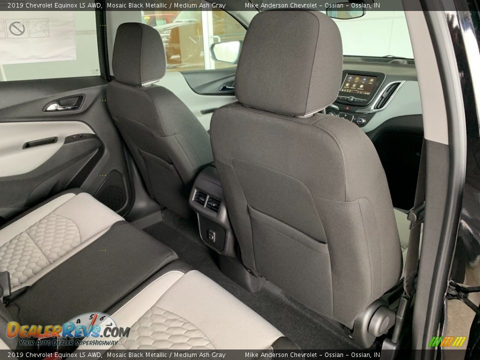 2019 Chevrolet Equinox LS AWD Mosaic Black Metallic / Medium Ash Gray Photo #26