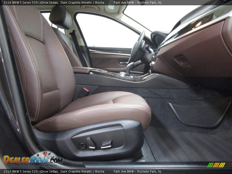 2016 BMW 5 Series 535i xDrive Sedan Dark Graphite Metallic / Mocha Photo #15
