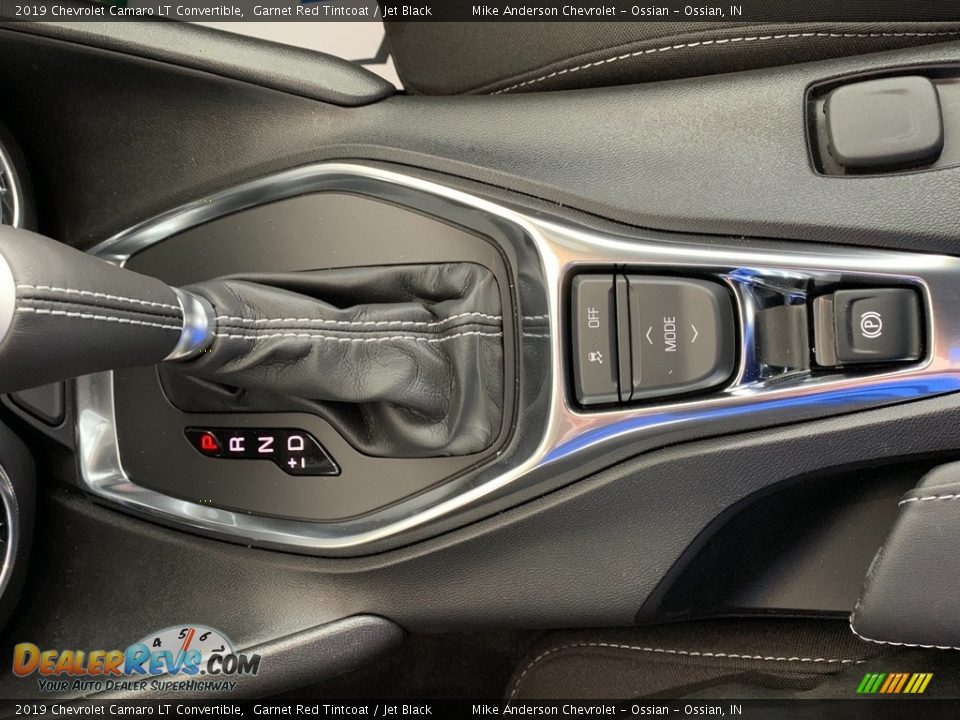 2019 Chevrolet Camaro LT Convertible Shifter Photo #15