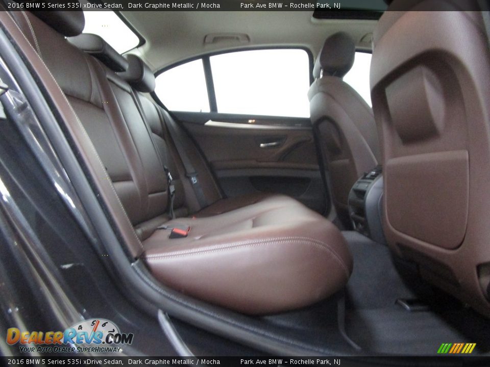 2016 BMW 5 Series 535i xDrive Sedan Dark Graphite Metallic / Mocha Photo #18