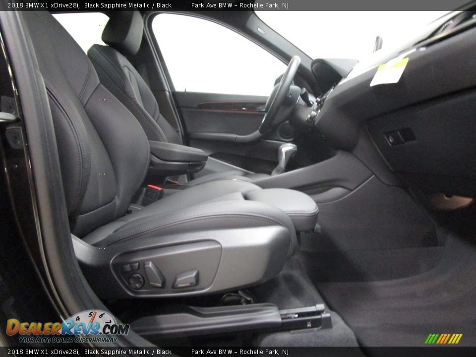 2018 BMW X1 xDrive28i Black Sapphire Metallic / Black Photo #15