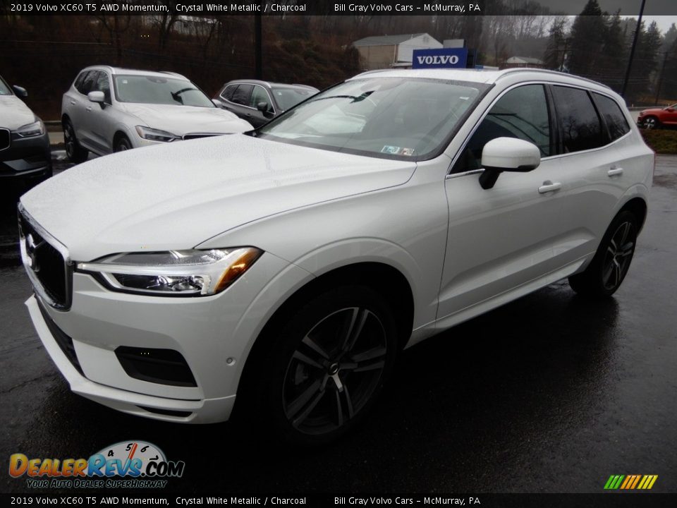 2019 Volvo XC60 T5 AWD Momentum Crystal White Metallic / Charcoal Photo #5
