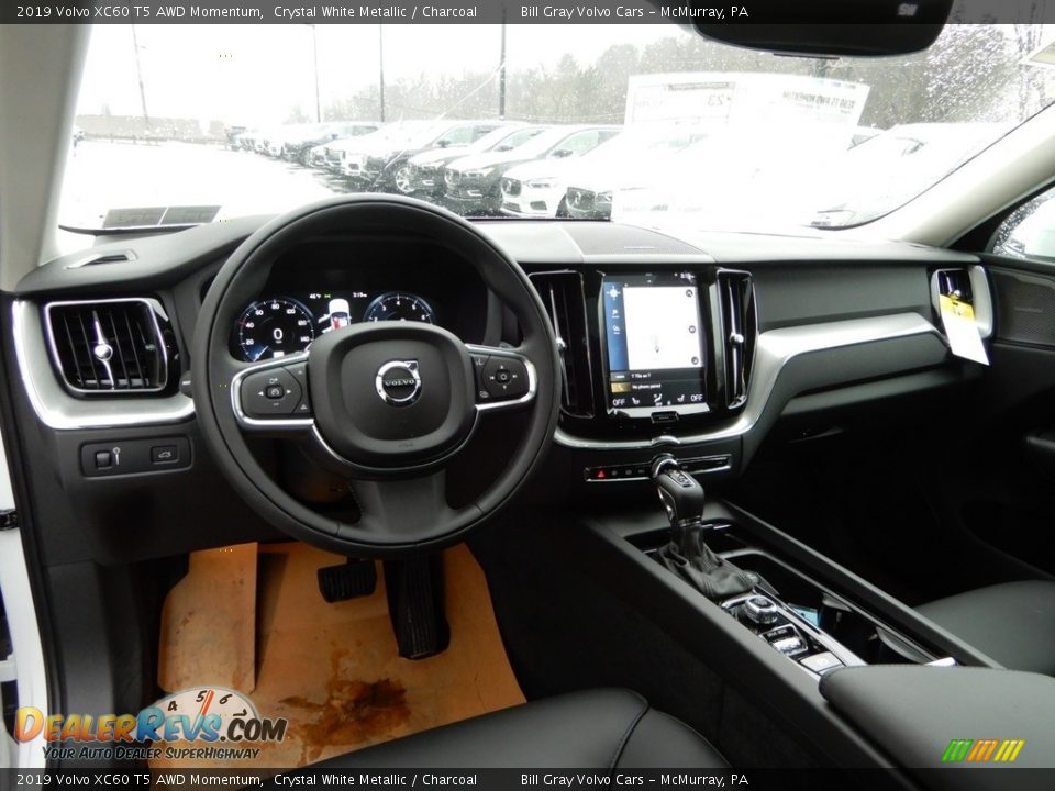 2019 Volvo XC60 T5 AWD Momentum Crystal White Metallic / Charcoal Photo #9