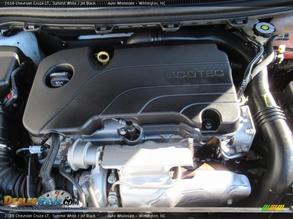 2018 Chevrolet Cruze LT Summit White / Jet Black Photo #6