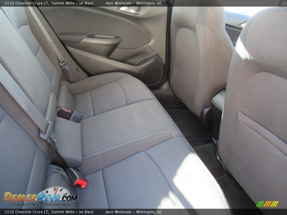 2018 Chevrolet Cruze LT Summit White / Jet Black Photo #14