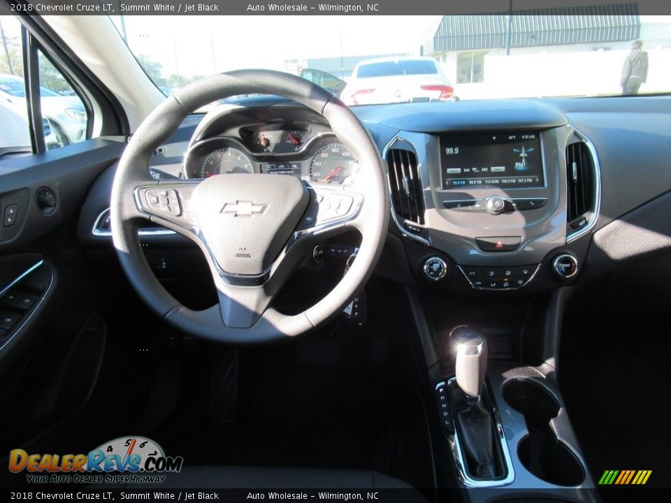 2018 Chevrolet Cruze LT Summit White / Jet Black Photo #15