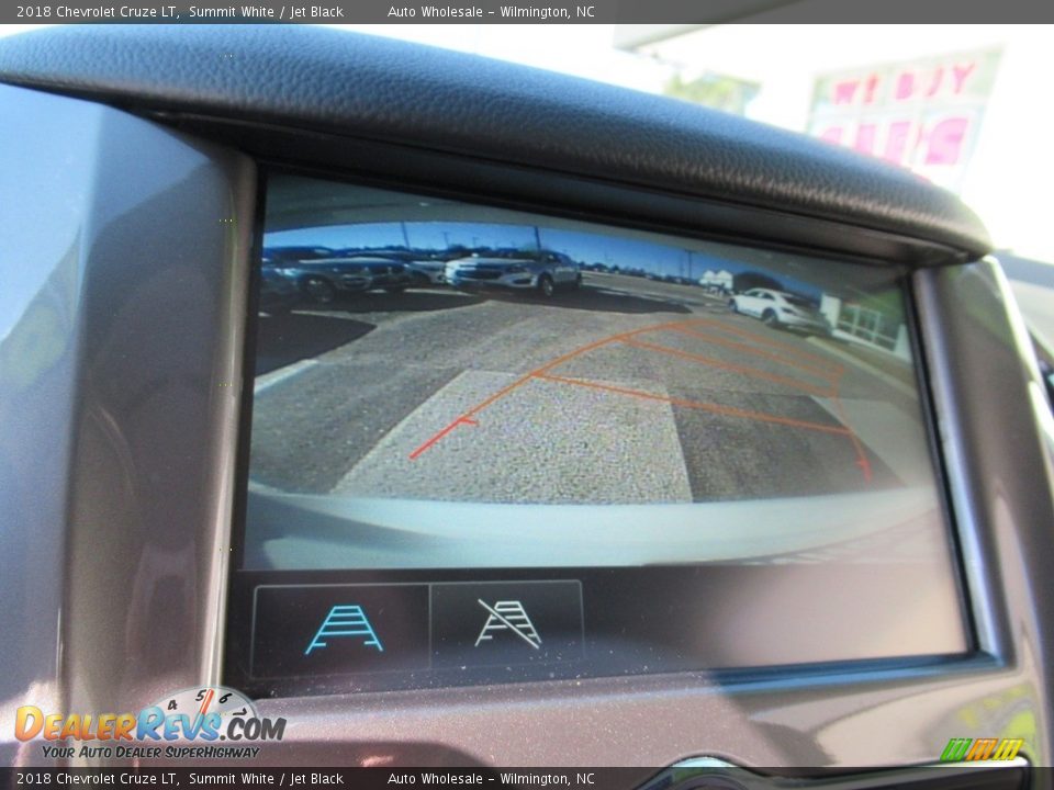2018 Chevrolet Cruze LT Summit White / Jet Black Photo #17