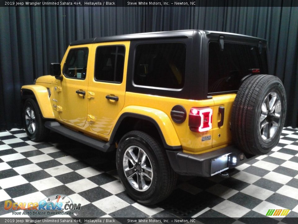 2019 Jeep Wrangler Unlimited Sahara 4x4 Hellayella / Black Photo #8