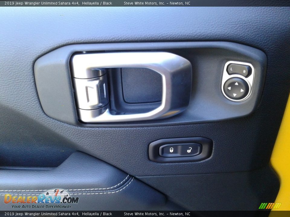 2019 Jeep Wrangler Unlimited Sahara 4x4 Hellayella / Black Photo #9