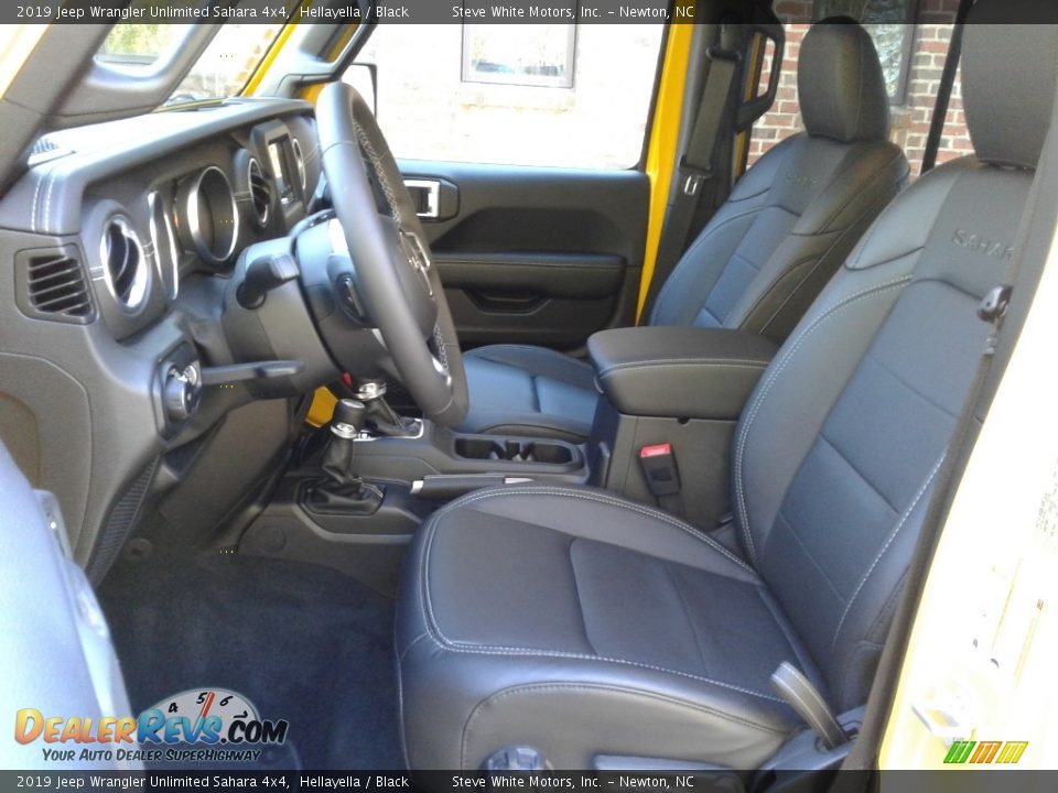 2019 Jeep Wrangler Unlimited Sahara 4x4 Hellayella / Black Photo #10