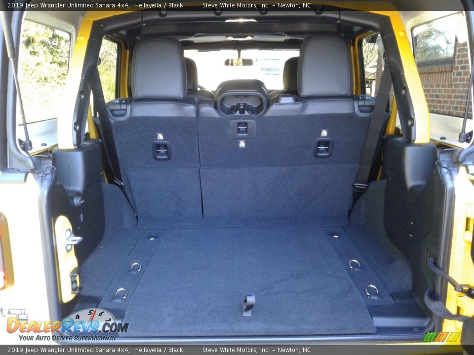 2019 Jeep Wrangler Unlimited Sahara 4x4 Hellayella / Black Photo #12