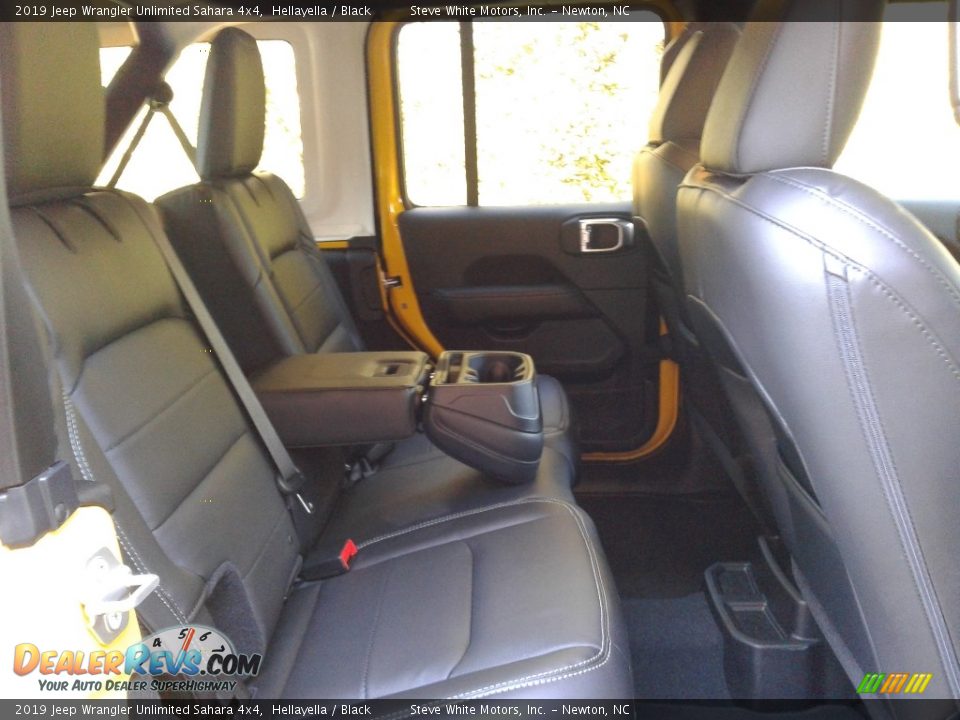 2019 Jeep Wrangler Unlimited Sahara 4x4 Hellayella / Black Photo #13