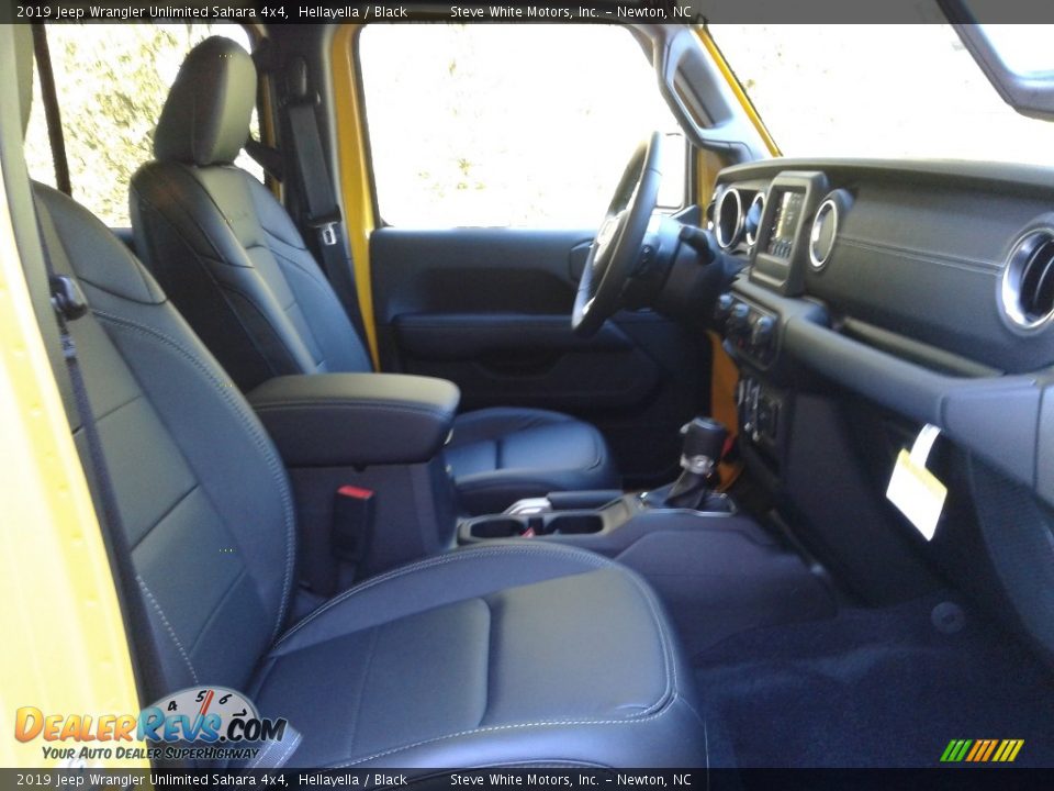 2019 Jeep Wrangler Unlimited Sahara 4x4 Hellayella / Black Photo #14