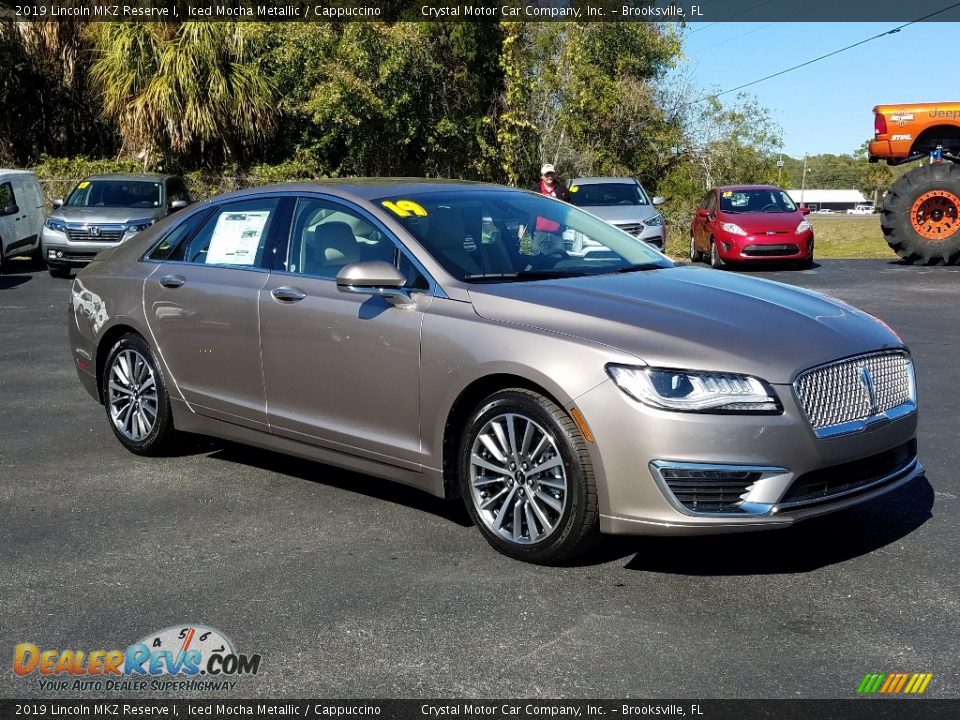 Front 3/4 View of 2019 Lincoln MKZ Reserve I Photo #7