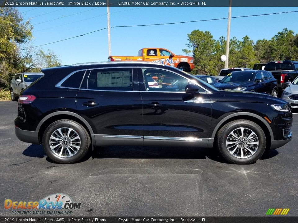 Infinite Black 2019 Lincoln Nautilus Select AWD Photo #6