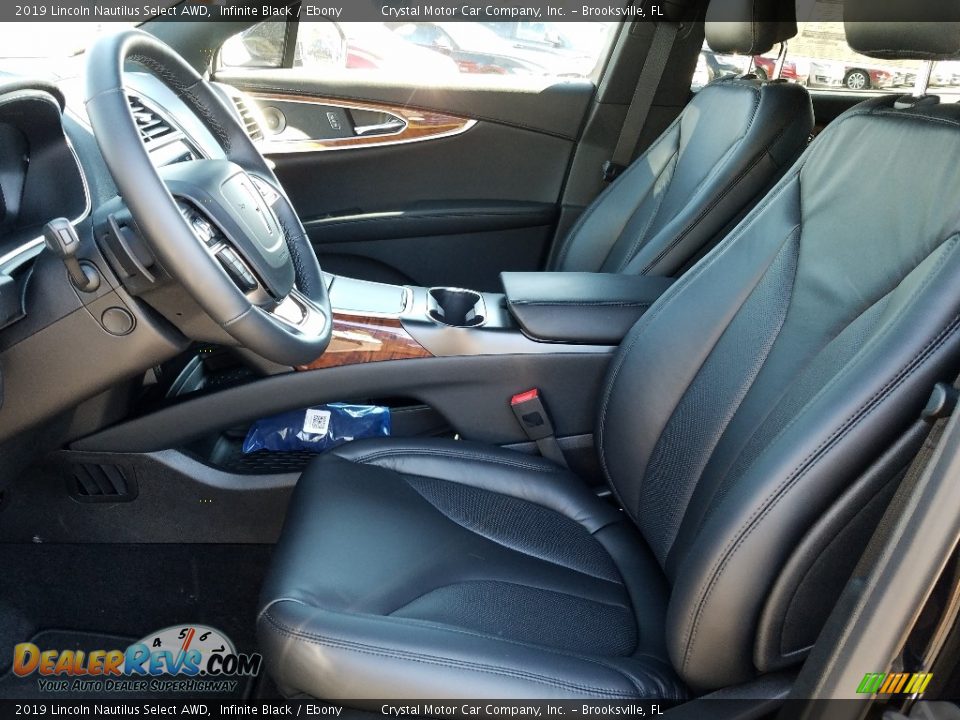 Front Seat of 2019 Lincoln Nautilus Select AWD Photo #9